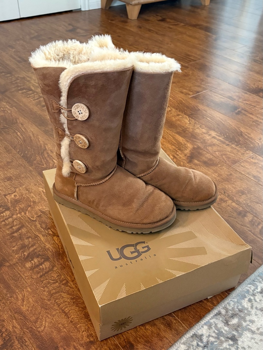 UGG Chestnut Button-Detail Shearling Boots